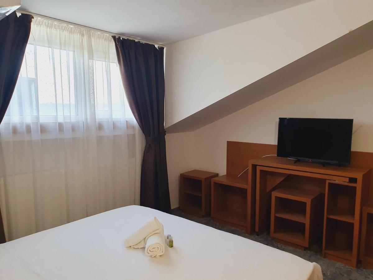 Stay Inn Rediu Valea Lupului  Εξωτερικό φωτογραφία