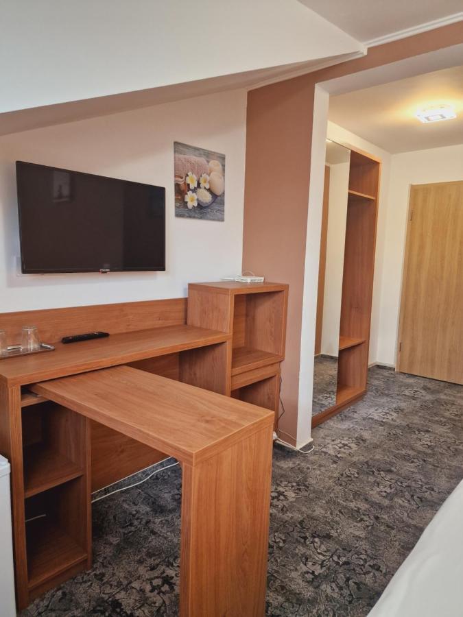 Stay Inn Rediu Valea Lupului  Εξωτερικό φωτογραφία