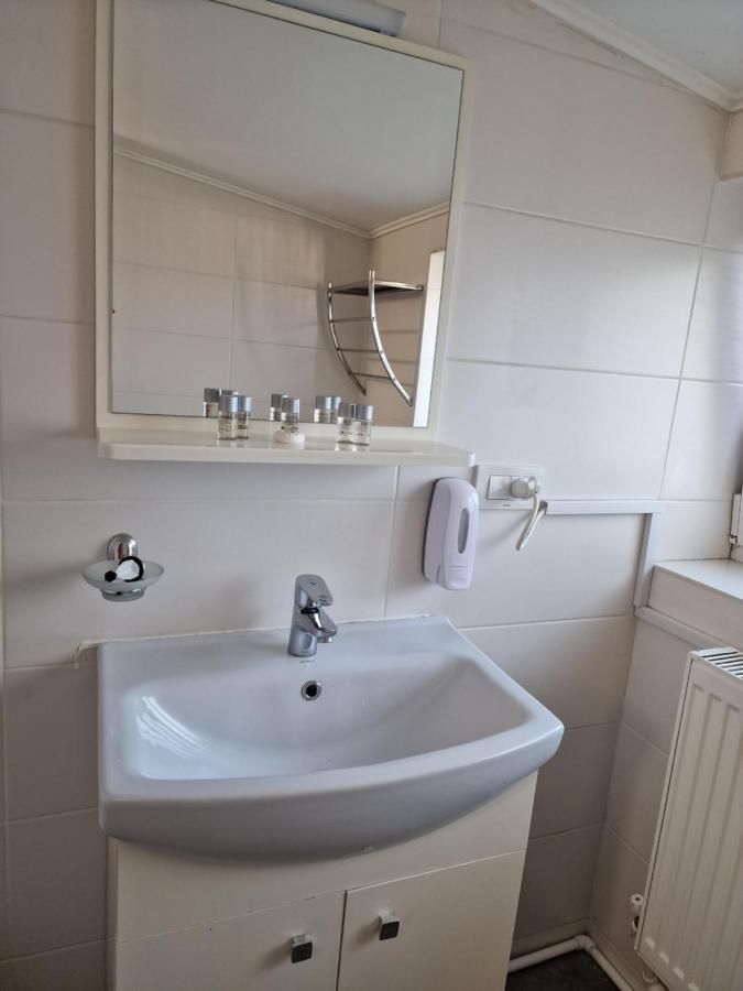 Stay Inn Rediu Valea Lupului  Εξωτερικό φωτογραφία